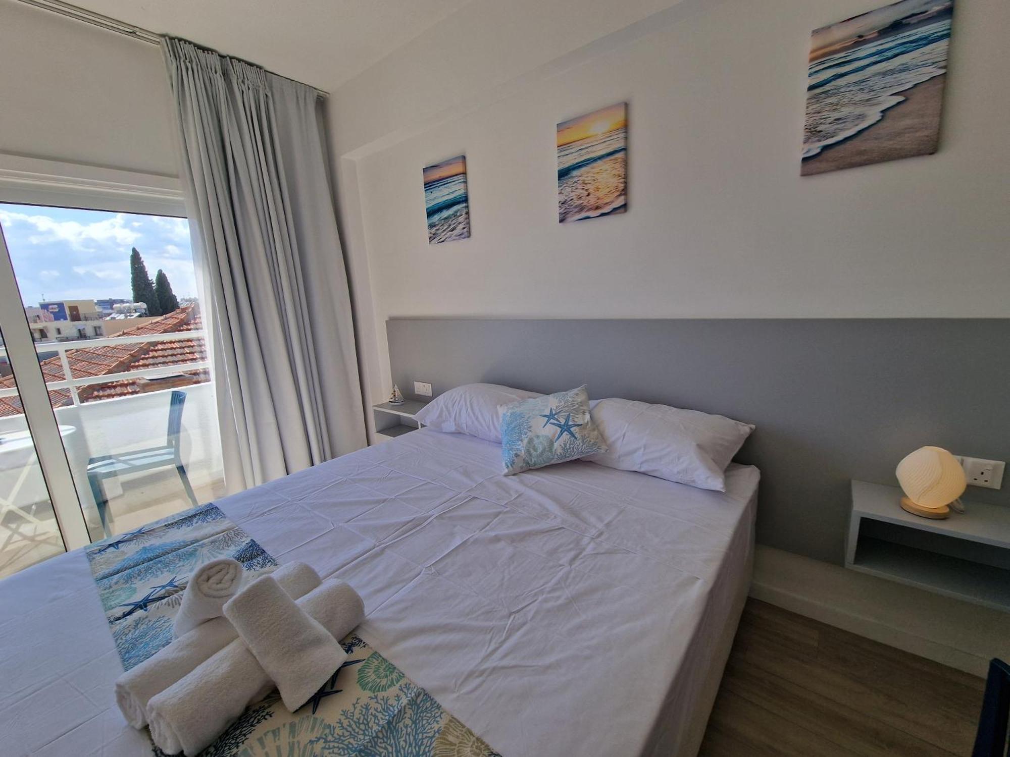 Kitieos Central Apts 100M From Finikoudes Beach Lárnaka Kültér fotó