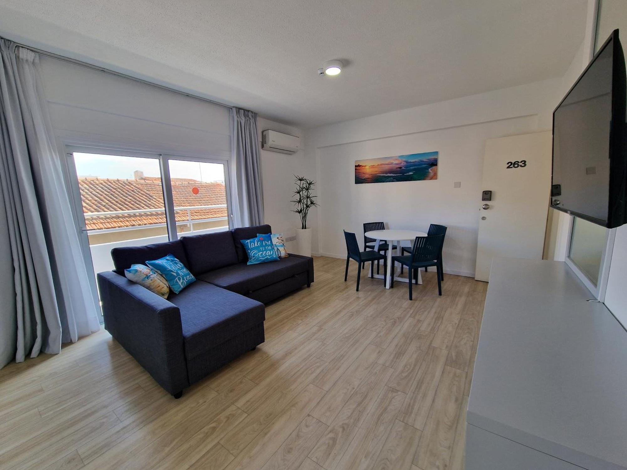 Kitieos Central Apts 100M From Finikoudes Beach Lárnaka Kültér fotó